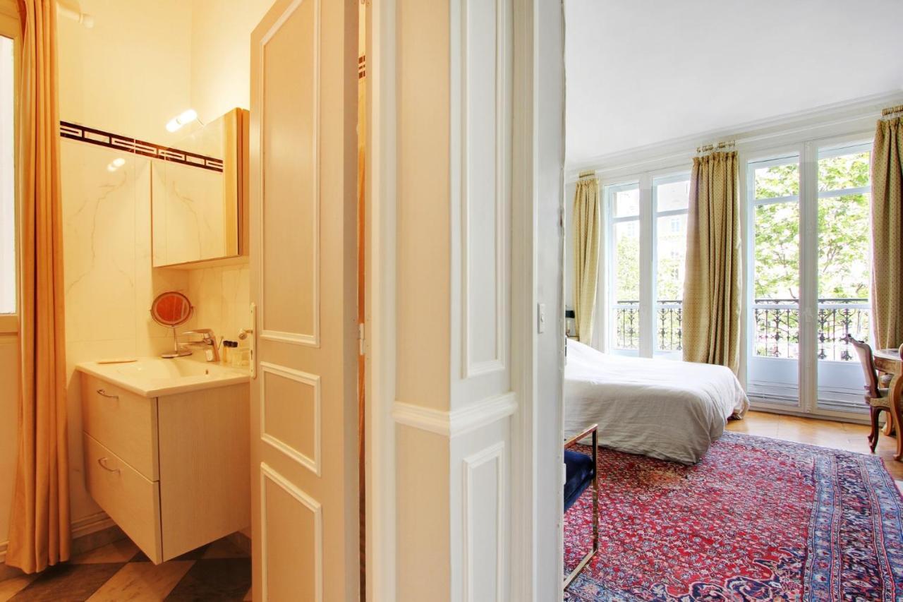 Suite Junior Avec Balcon Et Vue Sur Arc De Triomphe パリ エクステリア 写真